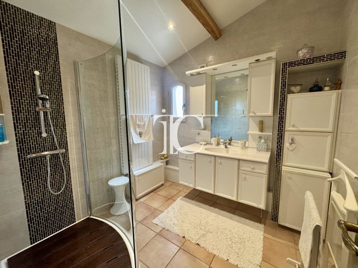 Image No.16-3 Bed House for sale