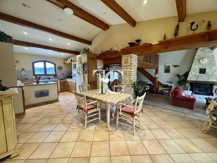 Image No.7-3 Bed House for sale