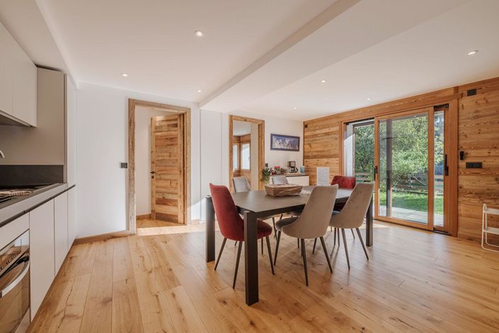 Image No.10-5 Bed House for sale