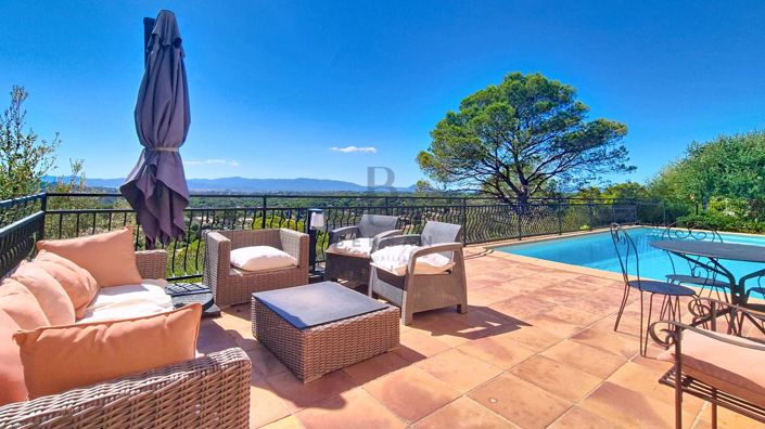 Image No.2-5 Bed House for sale