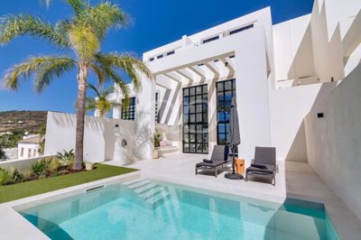 Maison de 4 chambres à vendre à Faro City