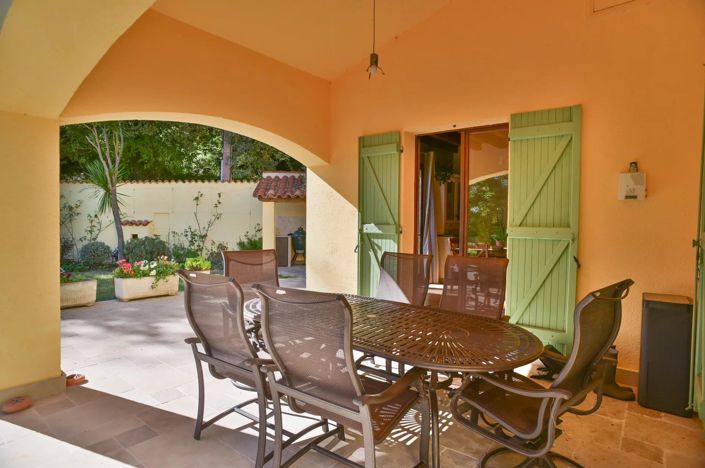 Image No.12-4 Bed House for sale