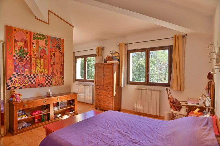 Image No.15-4 Bed House for sale