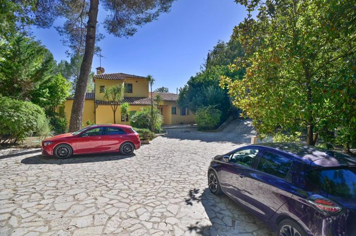 Image No.19-4 Bed House for sale