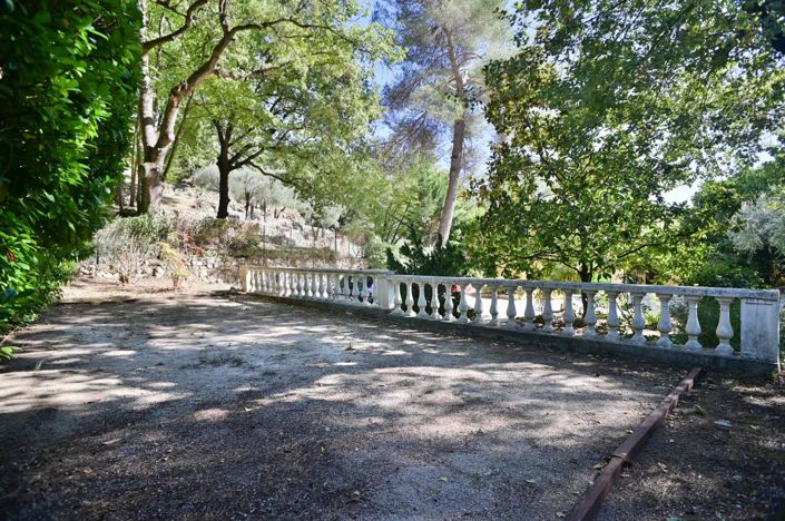 Image No.20-4 Bed House for sale