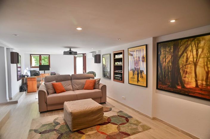 Image No.7-4 Bed House for sale