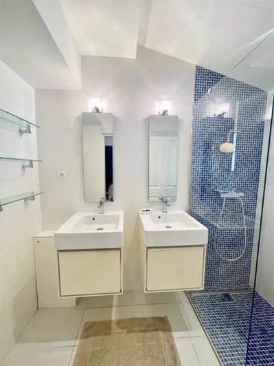 Image No.6-2 Bed House for sale