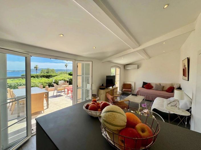 Image No.11-2 Bed House for sale