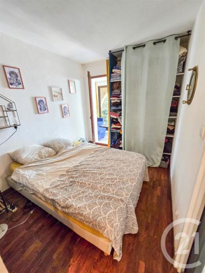 Image No.10-1 Bed Apartment for sale