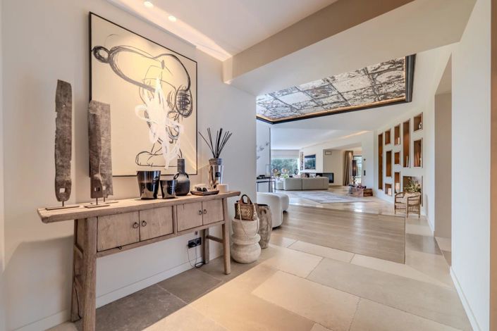 Image No.12-5 Bed House for sale