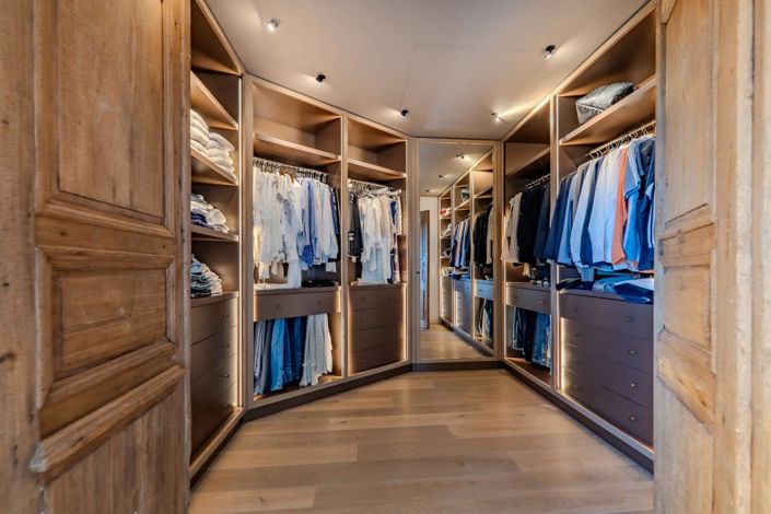 Image No.17-5 Bed House for sale