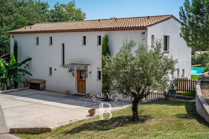 Image No.2-Maison de 4 chambres à vendre à Châteauneuf-Grasse