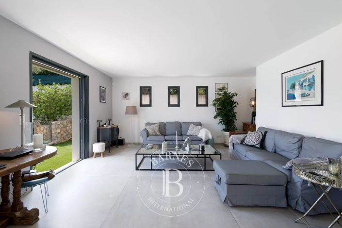 Image No.4-Maison de 4 chambres à vendre à Châteauneuf-Grasse