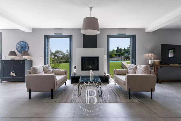 Image No.5-Maison de 4 chambres à vendre à Châteauneuf-Grasse