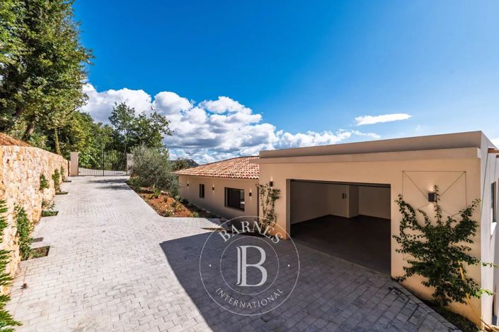 Image No.24-4 Bed House for sale