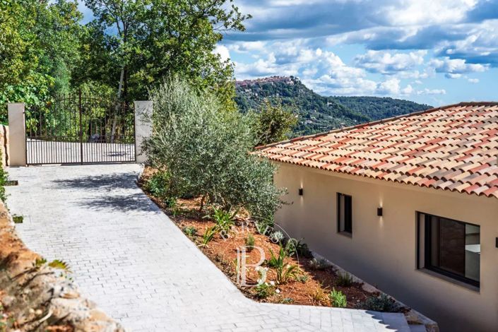 Image No.25-4 Bed House for sale