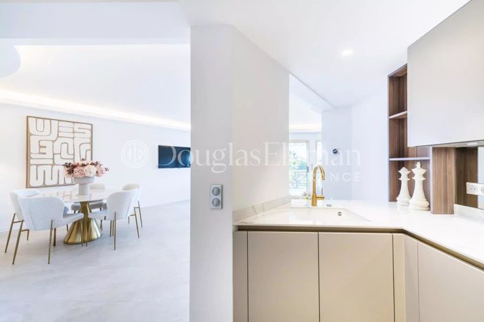 Image No.5-Appartement de 2 chambres à vendre à Cannes