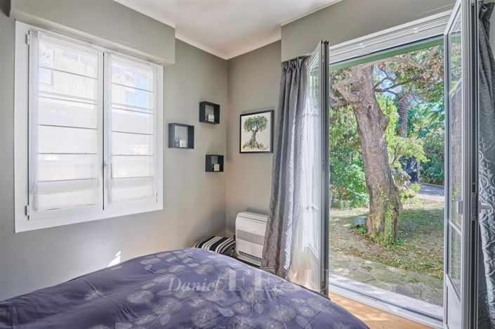 Image No.13-5 Bed House for sale