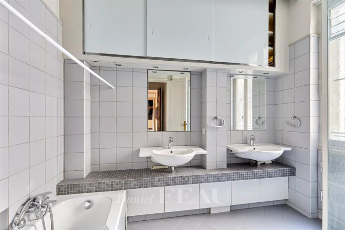 Image No.8-3 Bed Apartment for sale