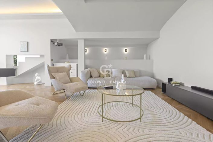 Image No.10-5 Bed House for sale