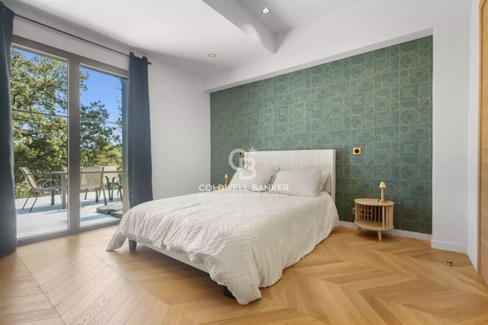 Image No.15-5 Bed House for sale