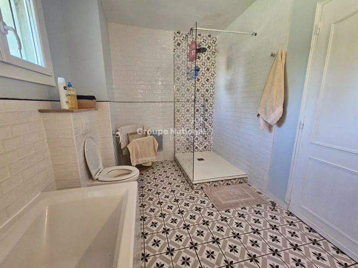 Image No.12-6 Bed House for sale