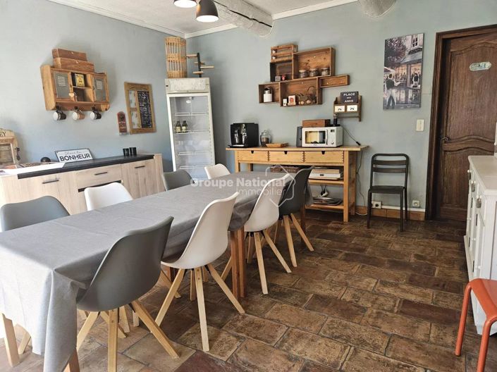 Image No.19-6 Bed House for sale