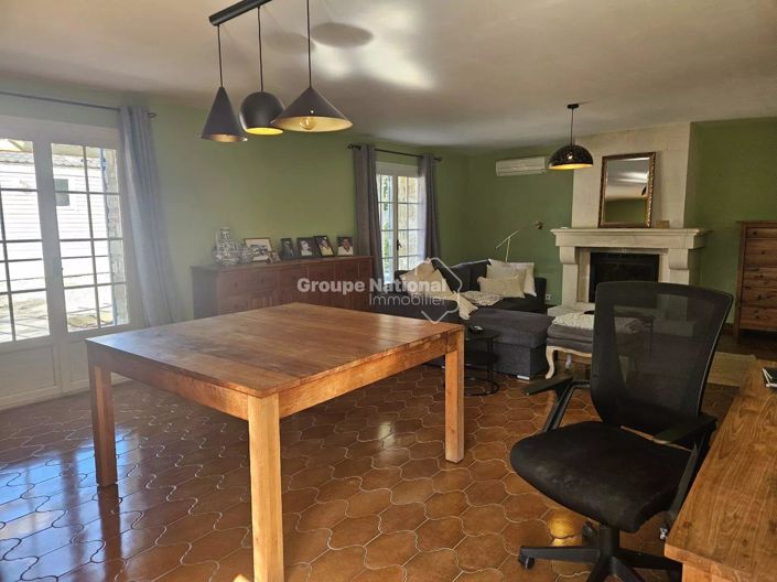 Image No.21-6 Bed House for sale