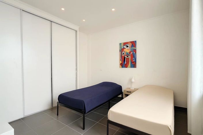 Image No.8-2 Bed Apartment for sale