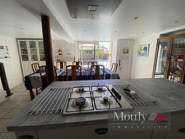 Image No.8-4 Bed House for sale