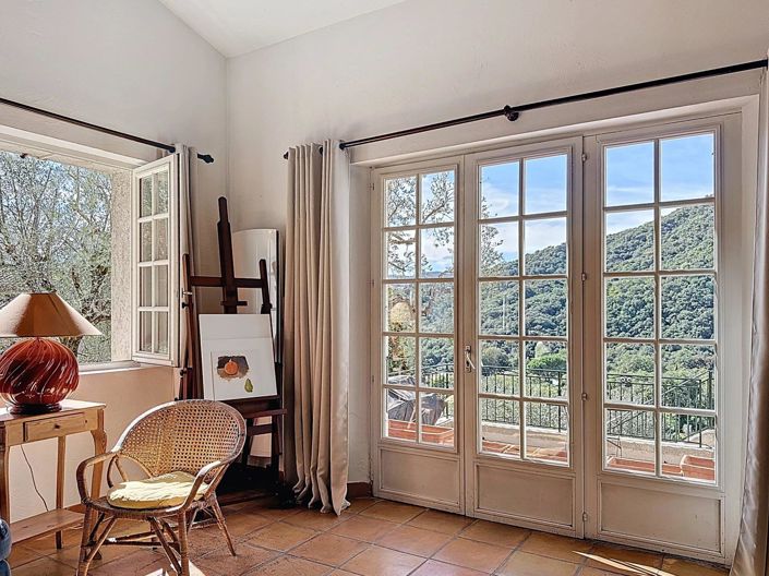 Image No.10-4 Bed House for sale