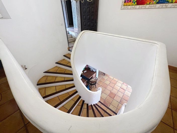 Image No.10-4 Bed House for sale