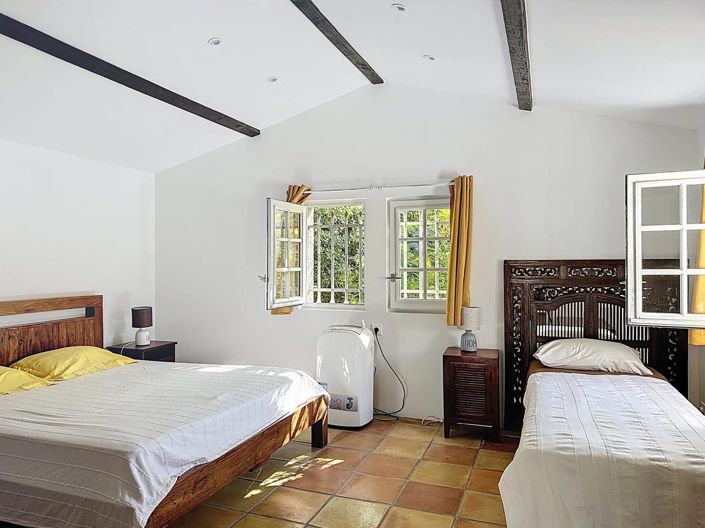 Image No.16-4 Bed House for sale