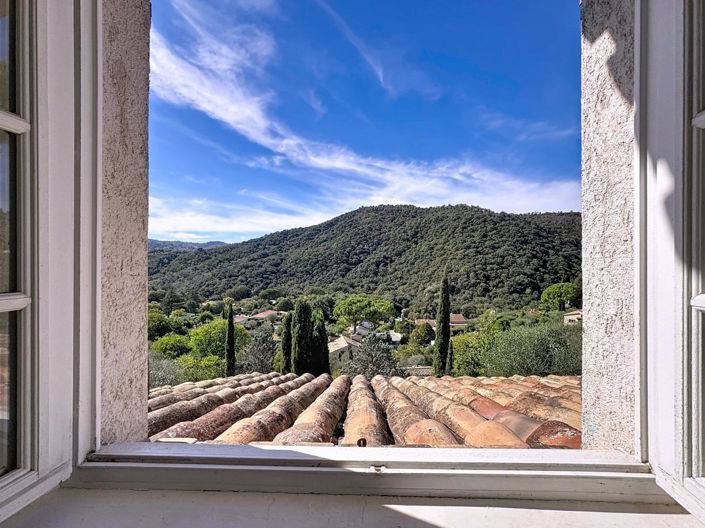 Image No.19-4 Bed House for sale