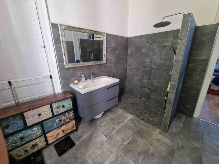 Image No.19-3 Bed House for sale