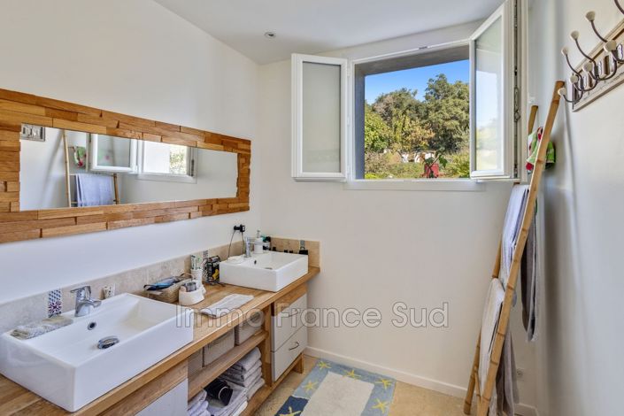 Image No.13-Maison de 7 chambres à vendre à La Garde-Freinet