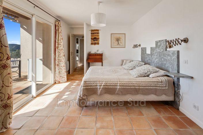 Image No.20-Maison de 7 chambres à vendre à La Garde-Freinet