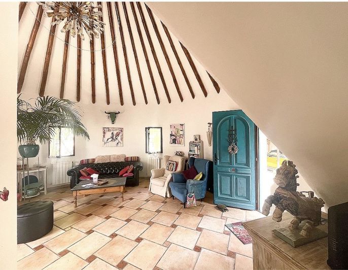 Image No.3-4 Bed House for sale