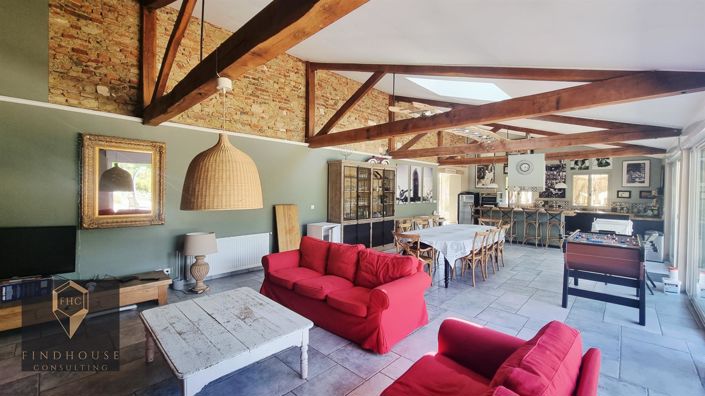 Image No.5-5 Bed House for sale