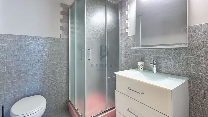 Image No.14-5 Bed House for sale