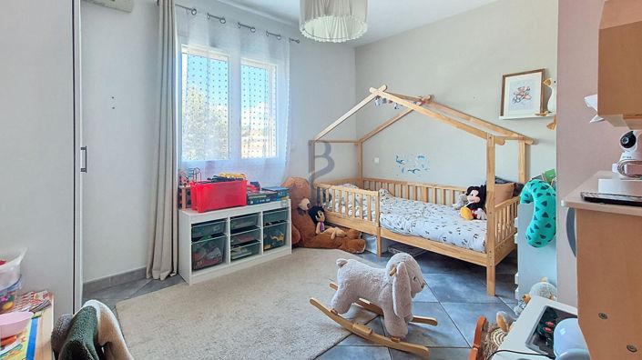 Image No.12-3 Bed House for sale