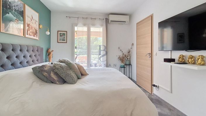 Image No.13-3 Bed House for sale