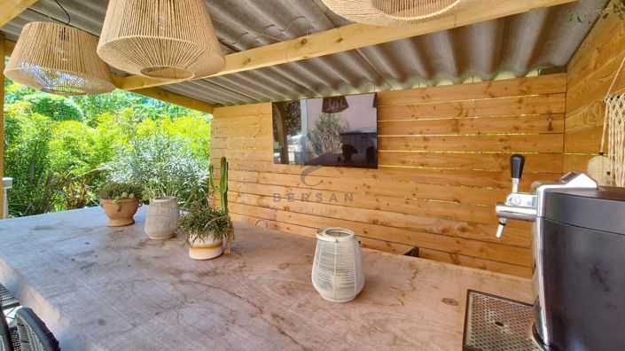 Image No.6-3 Bed House for sale