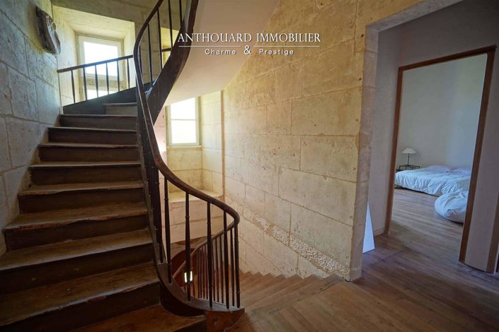 Image No.31-5 Bed House for sale