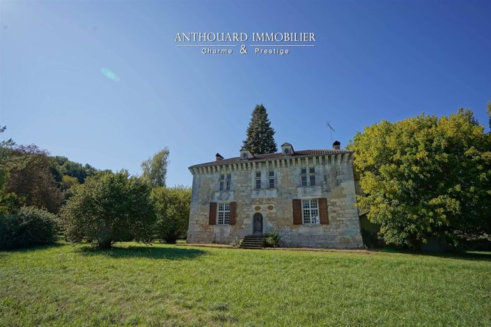 Image No.6-5 Bed House for sale