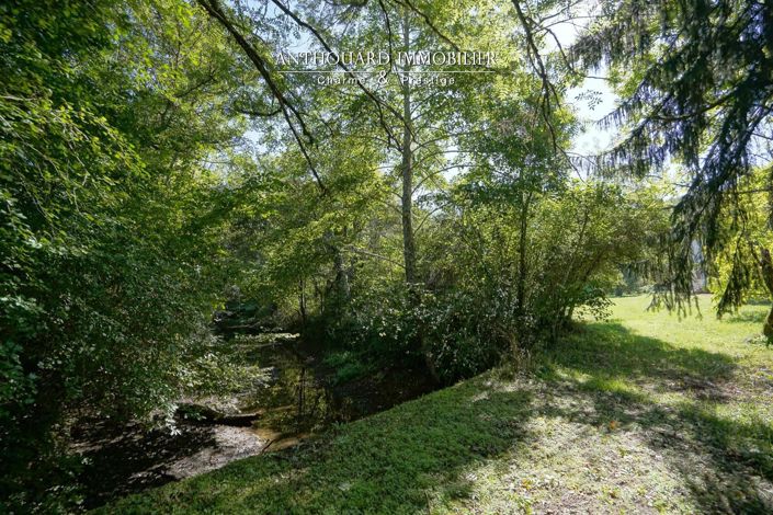 Image No.9-5 Bed House for sale