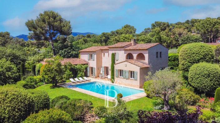 Image No.20-4 Bed House for sale