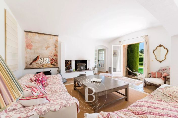 Image No.7-4 Bed House for sale