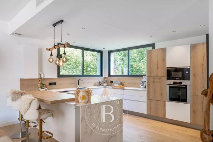 Image No.4-3 Bed House for sale