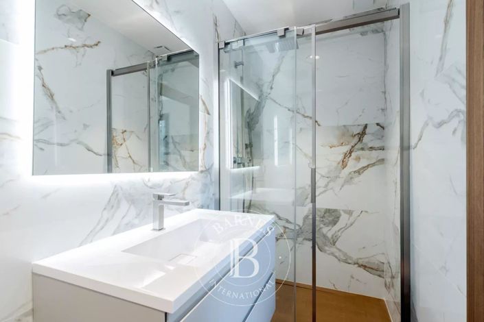 Image No.17-4 Bed House for sale